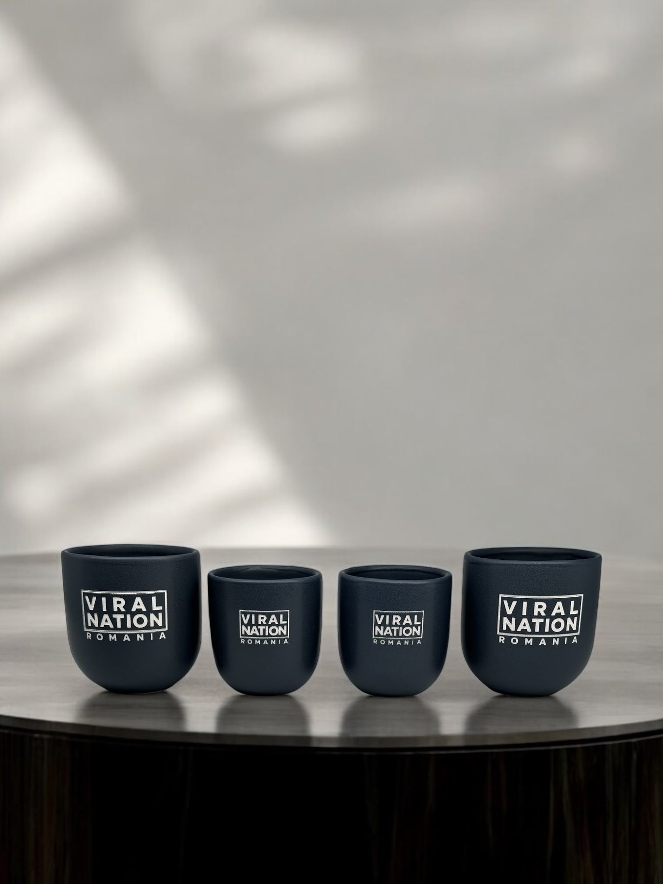 Tazze NOVUM incise con il logo di un cliente