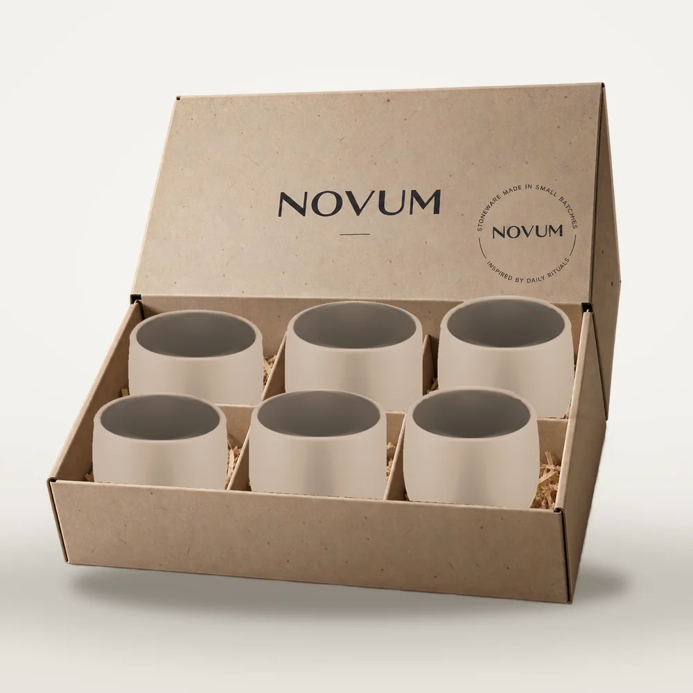 Ceașcă cafea ceramică fără toartă pentru cafe latte, Novum Margo Beige, 330 ml, maro deschis cacao cu lapte mat, gresie glazurată manual — fotografia 3