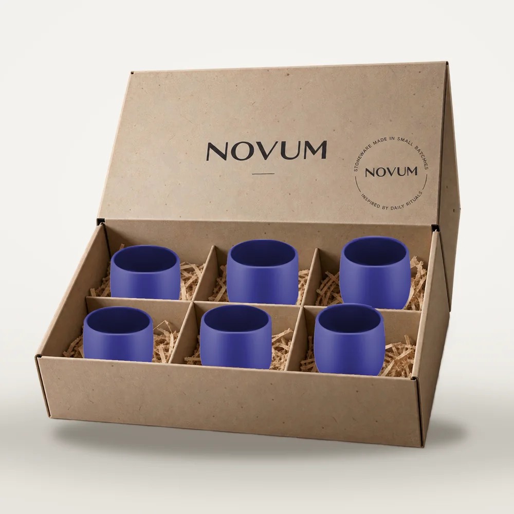 Ceașcă cafea ceramică fără toartă pentru espresso, Novum Cobalt Blue, 80 ml, albastru cobalt regal mat, gresie glazurată manual — fotografia 4