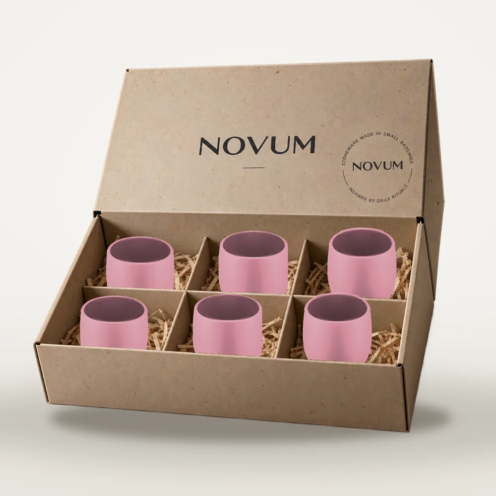 Ceașcă cafea ceramică fără toartă pentru espresso, Novum Pink Forever Mom, 80 ml, roz mat catifelat, gresie glazurată manual — fotografia 4