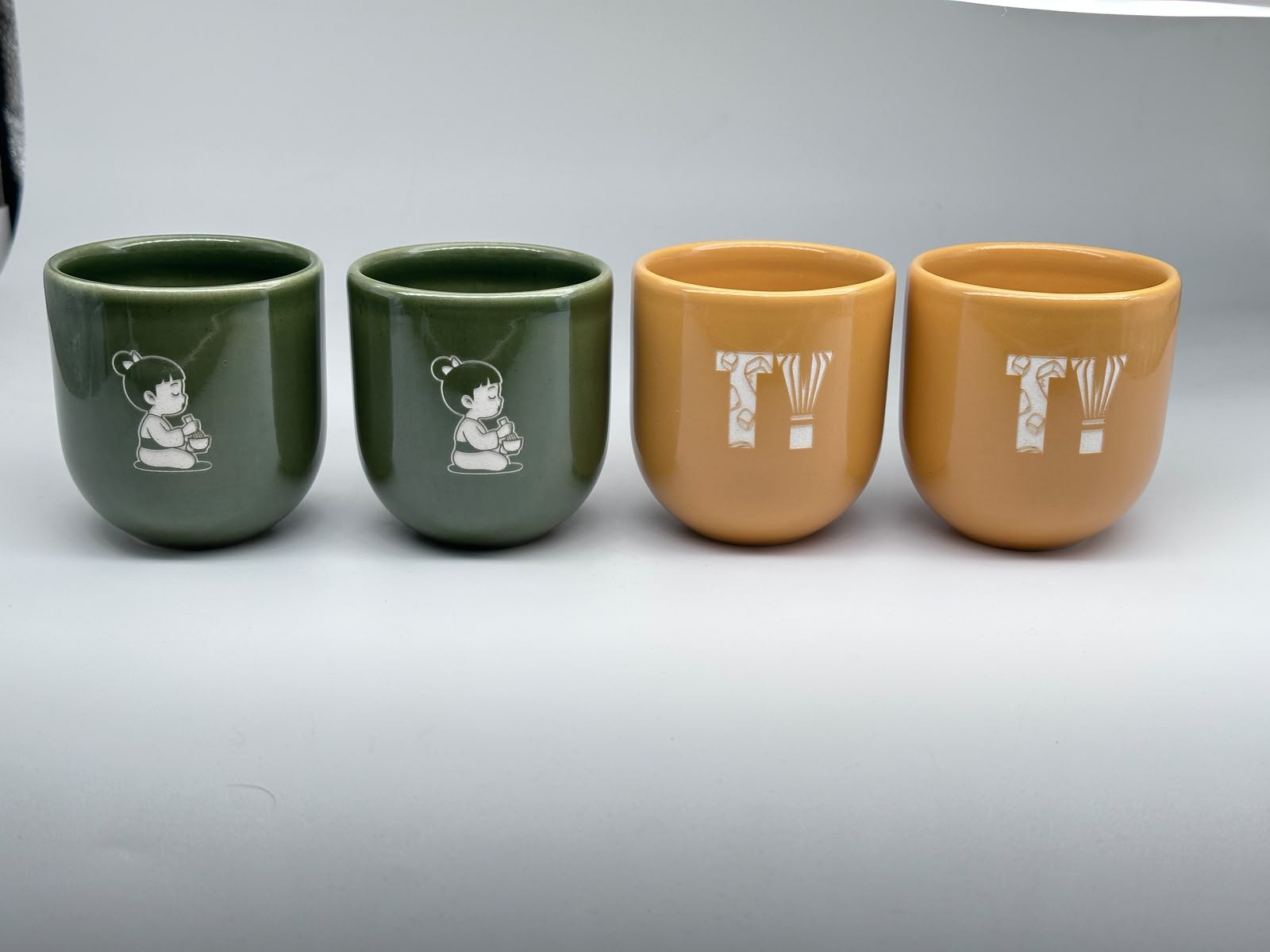 Tazze NOVUM incise con il logo di un cliente